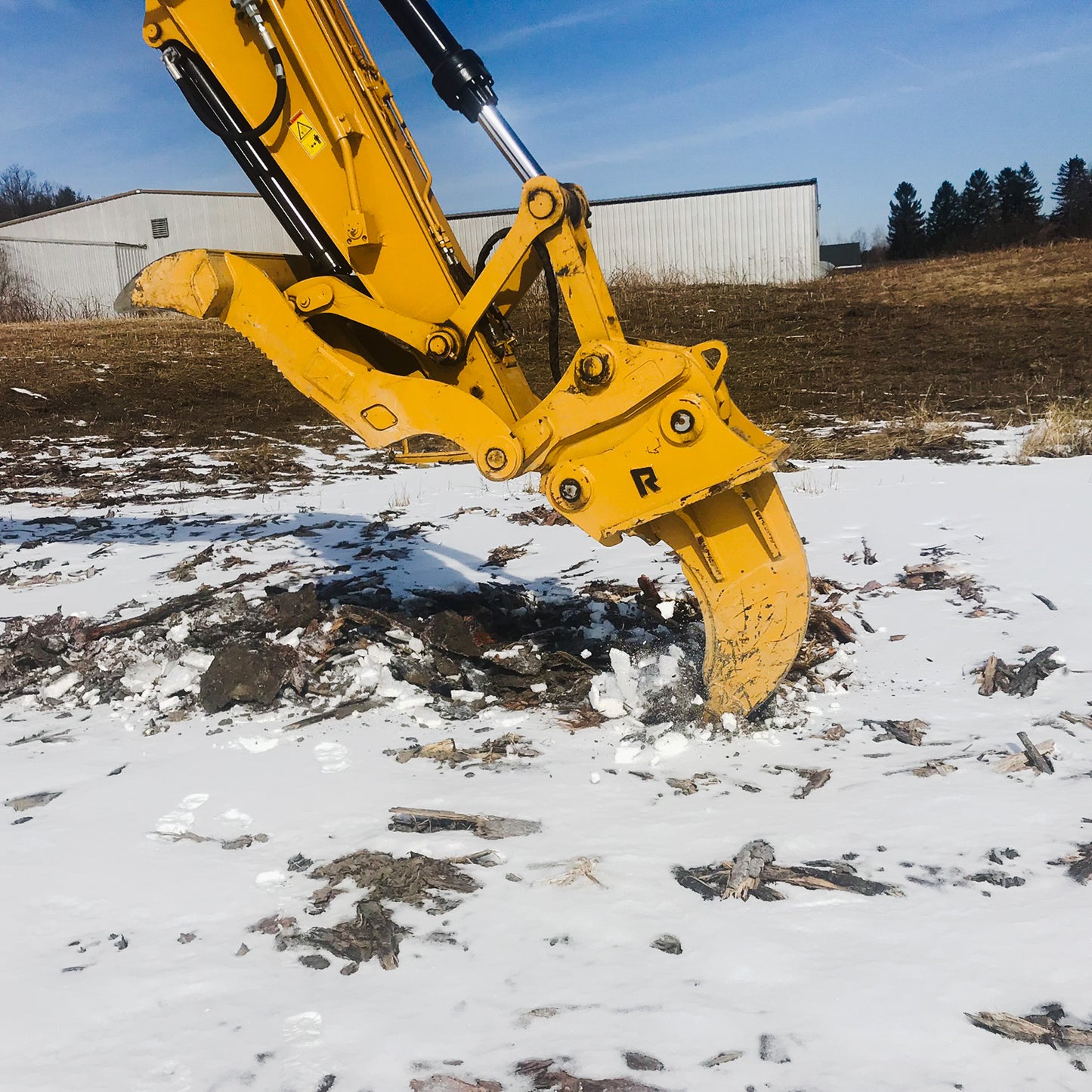 Rockland Standard Duty Ripper | AR400 Abrasion-Resistant Steel | Medium to High-Impact Operation Range | For Excavators