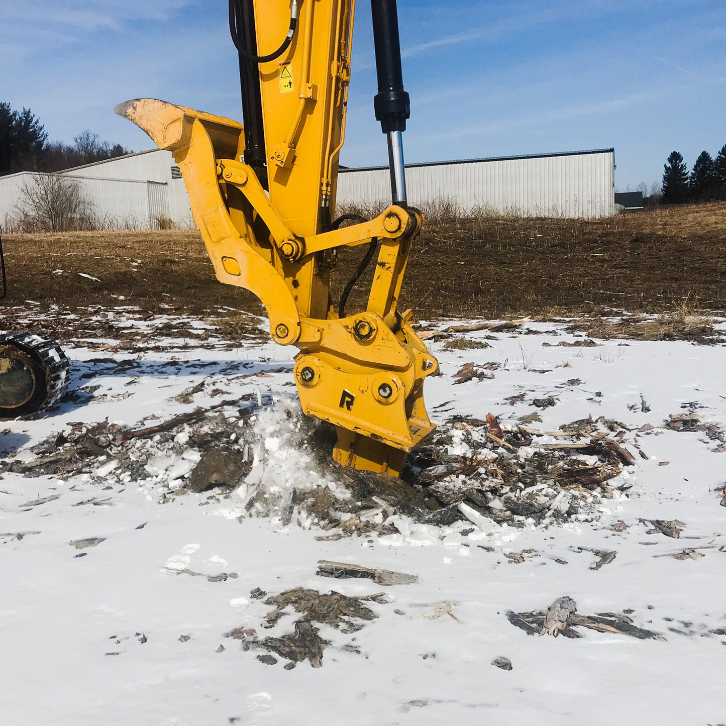 Rockland Standard Duty Ripper | AR400 Abrasion-Resistant Steel | Medium to High-Impact Operation Range | For Excavators