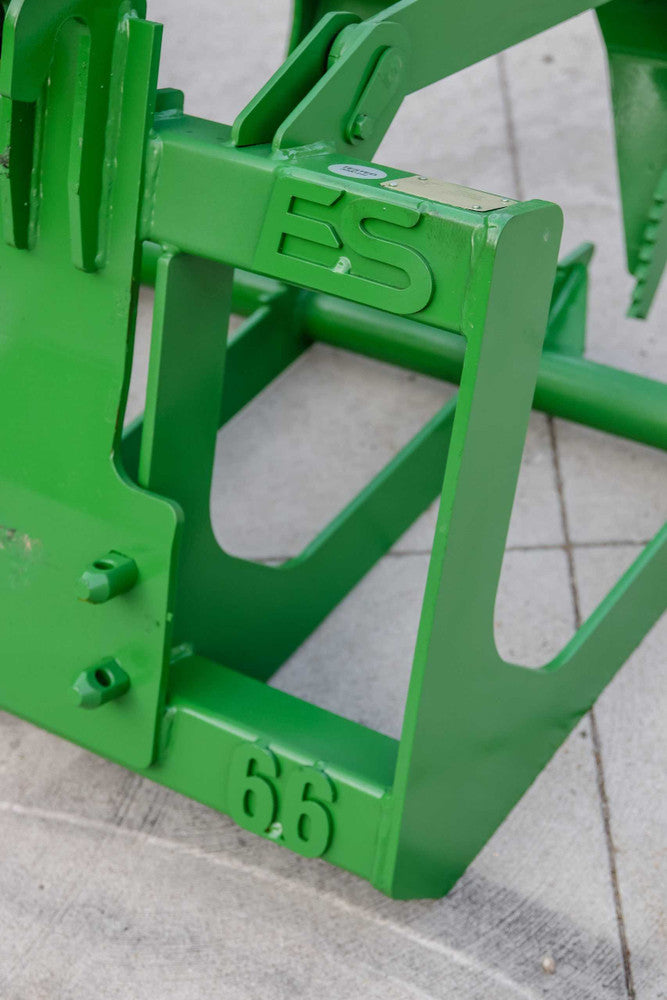 Express Steel | Root Grapple | Model 66" John Deere | SKU ES21020 | Width 66" | Hydraulic Flow 15 To 25 GPM | Horsepower Up to 50 HP | For Tractors & Loaders
