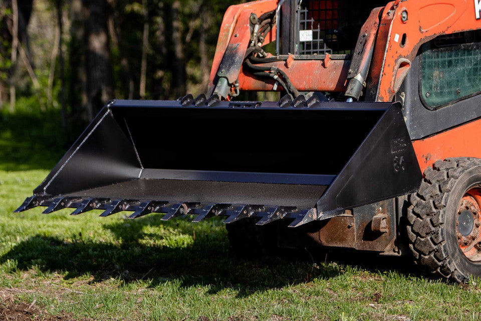 Express Steel Heavy Duty Tooth Bucket | SKU ES-HDTB-0084 | Width 84" | Hydraulic Flow 15–25 GPM | For Skid Steers