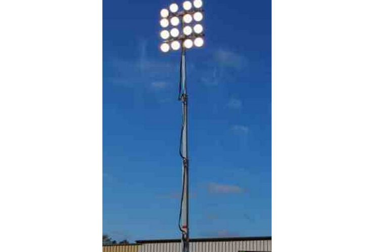 Larson Electronics 50' Telescoping Megatower™ w/ (16) 1500W MH Lights - 13-50' Fold Over Five Stage Light Plant - 360°