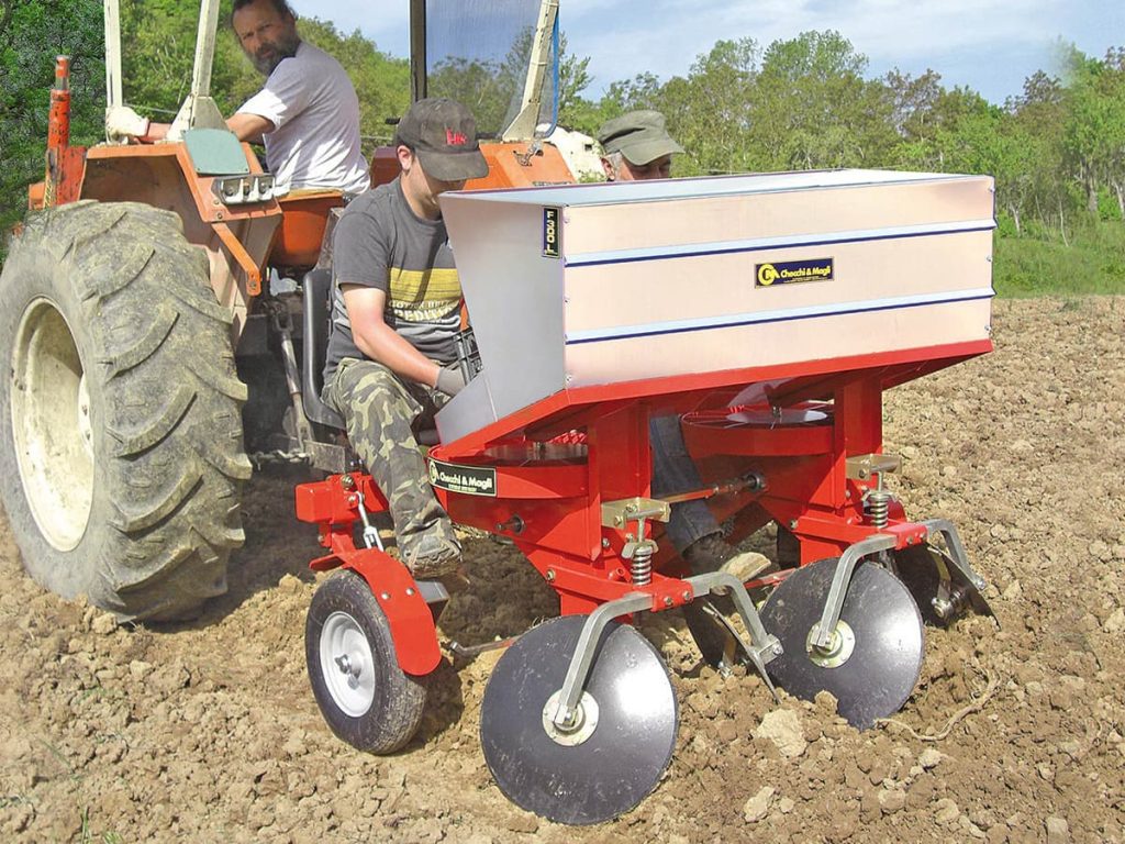 Checchi & Magli F300L The Semi-Automatic Potato Seeder | 1-4 Rows | 59"-126" Frame Width | 15-30HP For Tractor