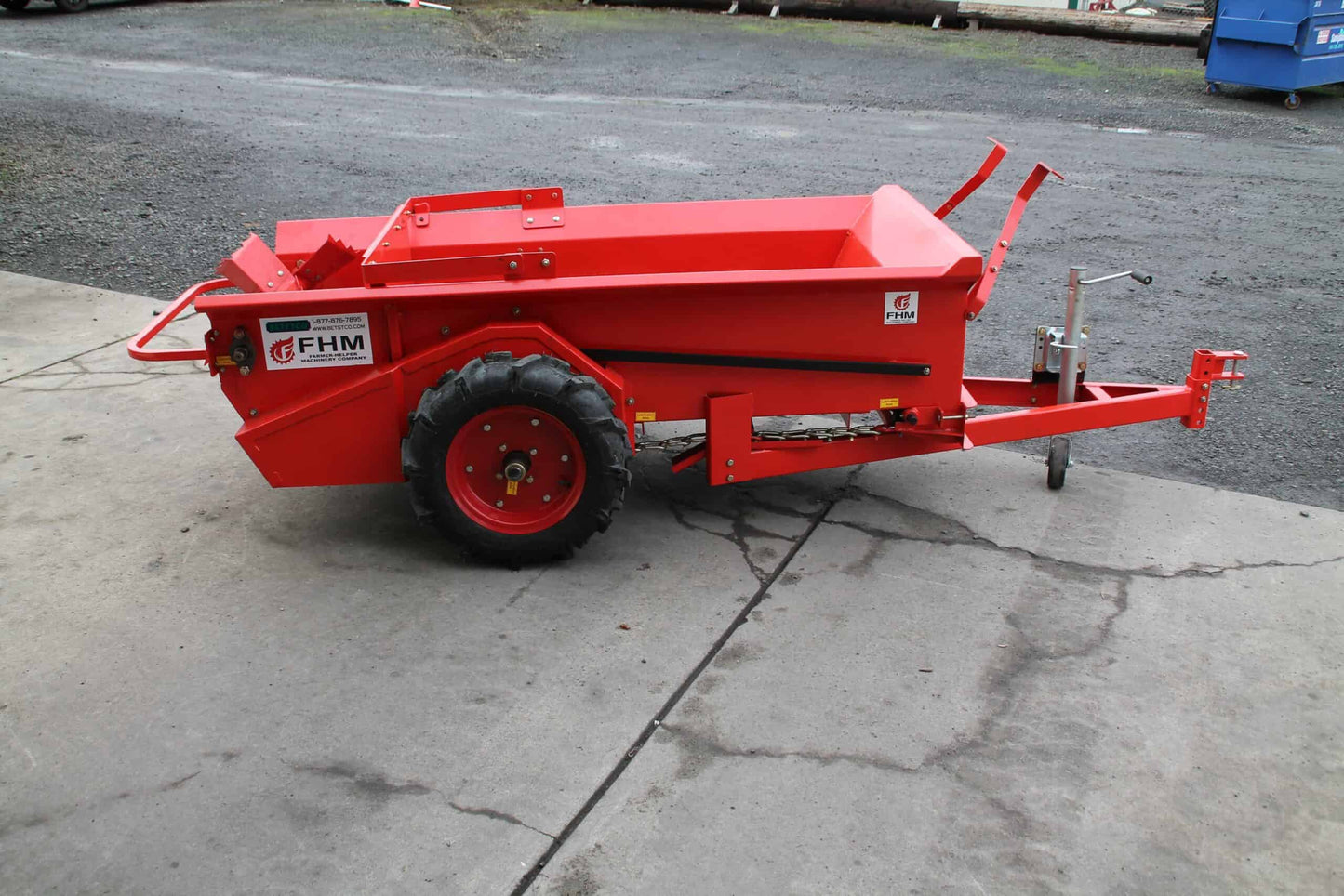 Farmer Helper | Manure Spreader | Model FH-25G | 44″ Width | Ground Drive | 27 Bushel Capacity | Horsepower 15 To 30 HP | For Tractors