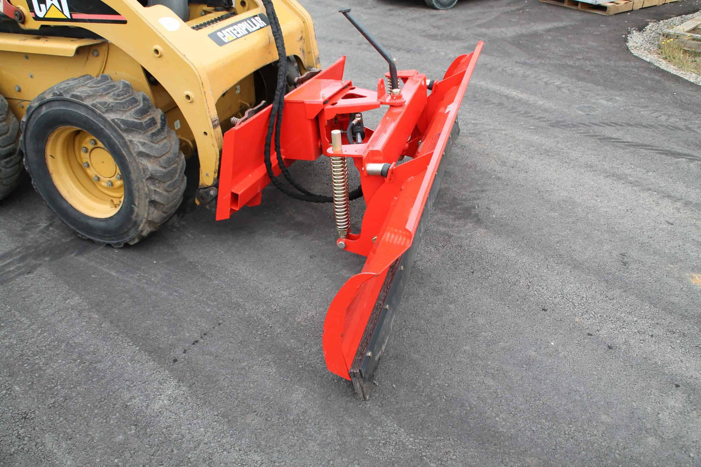 Farmer Helper | Snow Blade | Model FH-SBE240 | Width 98.4" | Hydraulic Angle 30° | Reinforced Rubber Edge | Hydraulic Flow 18 To 25 GPM | For Skid Steers & Tractors