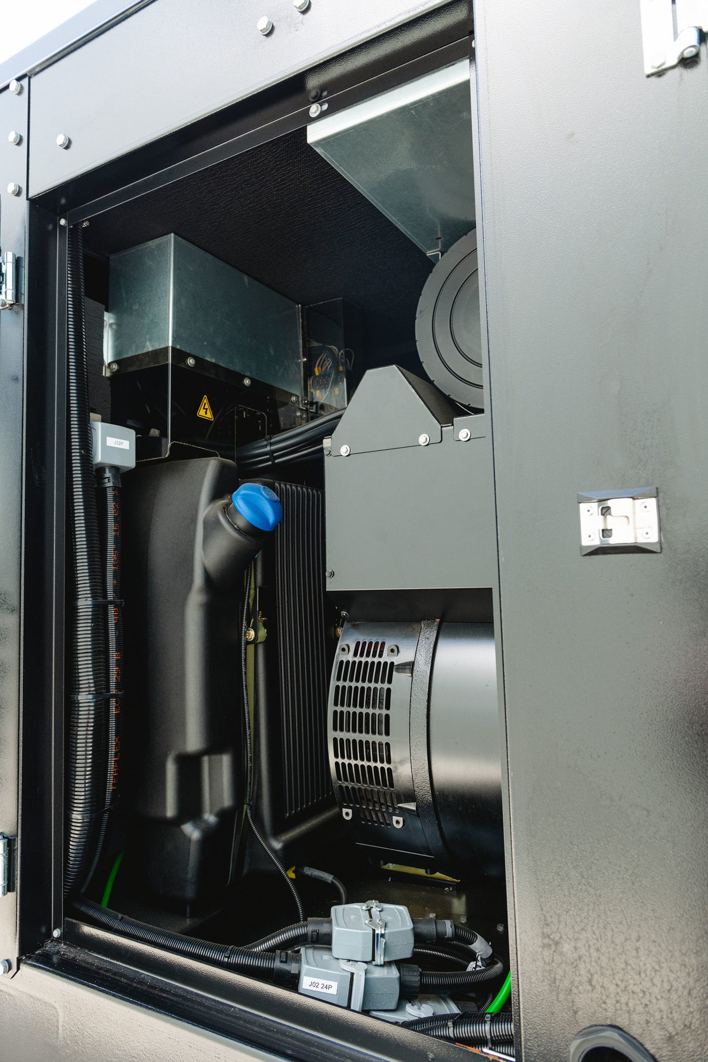 TecnoGen Mega Silent Series 185kW 230kVA FP230FQ Generator