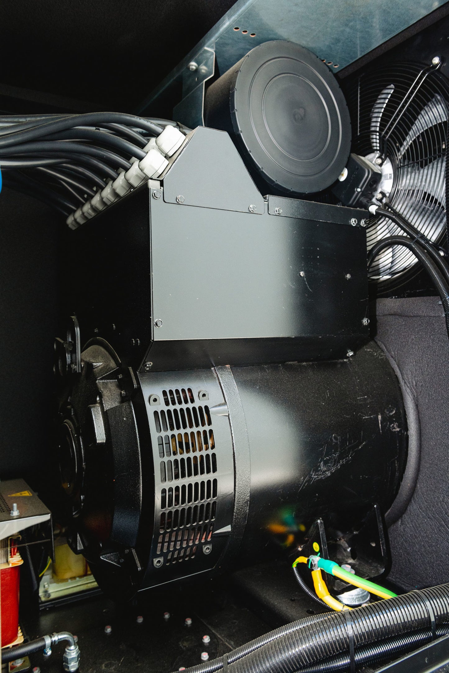 TecnoGen Mega Silent Series 276kW 350kVA FP350FQ Generator
