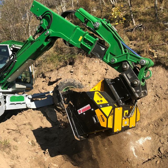 MB Crushers Padding Bucket | Model MB-HDS214 | Width 47" | Machine Size 2-6 Tons | For Excavators, Backhoe Loaders, Loaders & Skid Steers