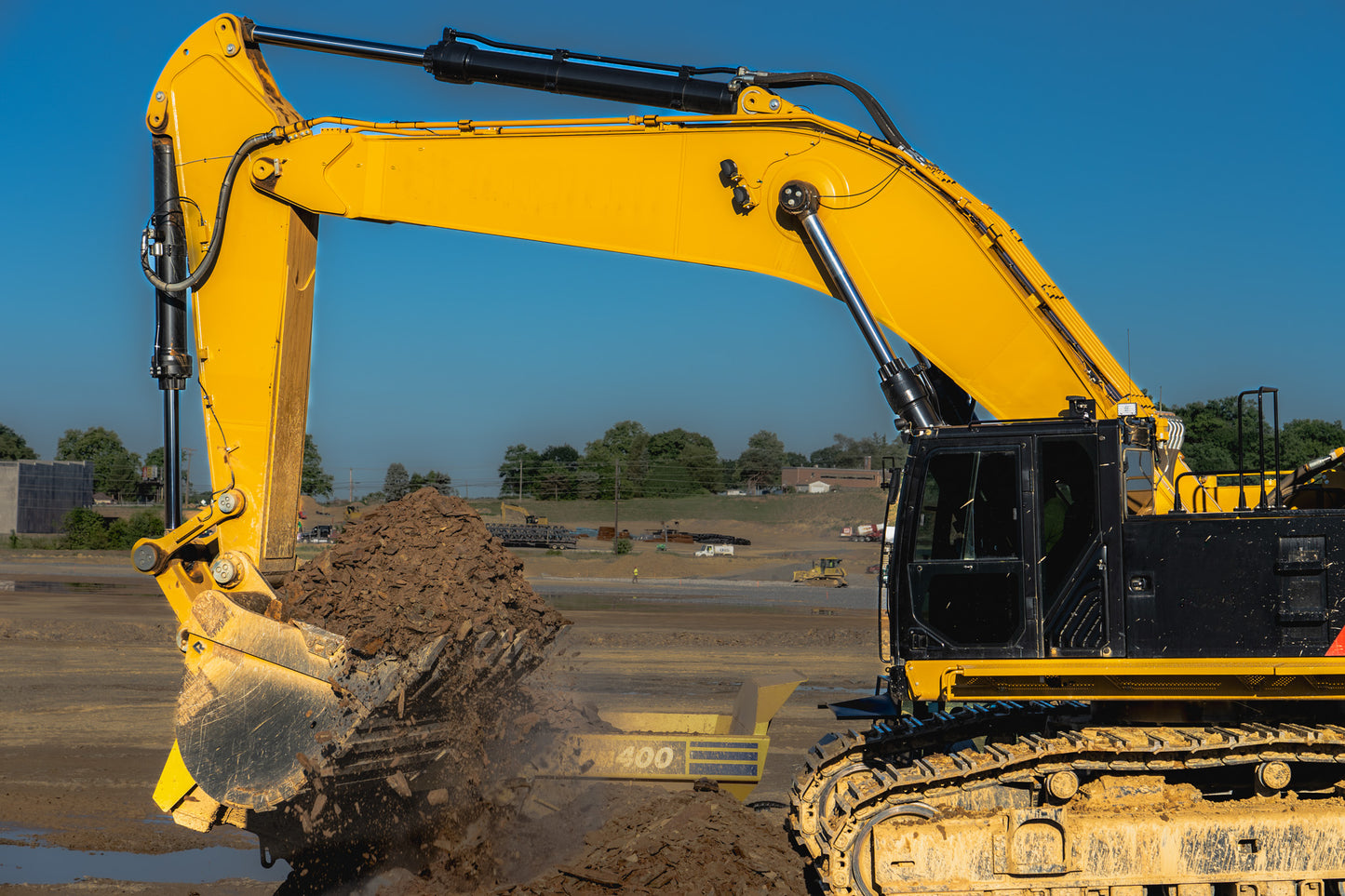 Rockland Heavy Duty Buckets | Machine Weight 25,001-33,000 Lbs | Bucket Width 18" To 48" Inches | Bucket Capacity 0.33 To 0.96 Cubic Yard | For Excavators