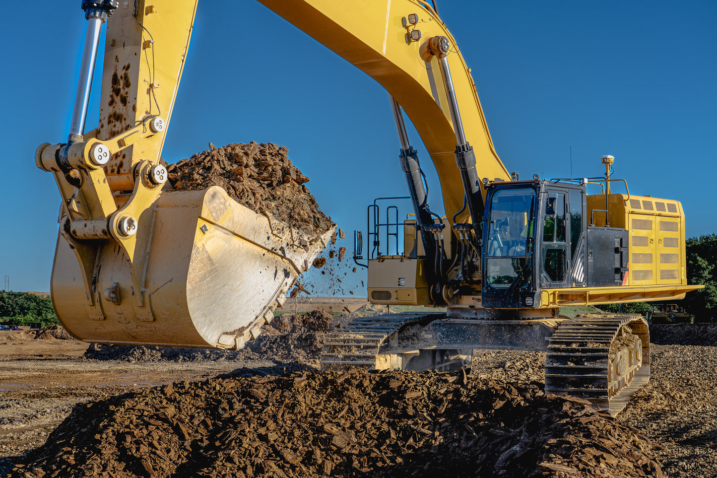 Rockland Heavy Duty Buckets | Machine Weight 25,001-33,000 Lbs | Bucket Width 18" To 48" Inches | Bucket Capacity 0.33 To 0.96 Cubic Yard | For Excavators