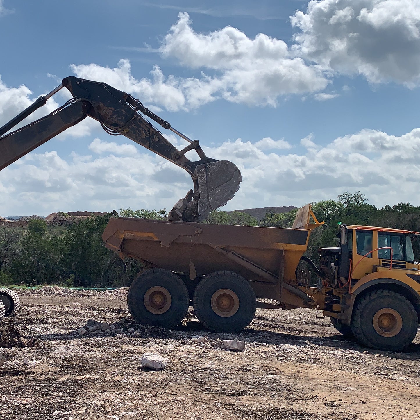 Rockland Heavy Duty, High Capacity Bucket | Bolt On & Weld In Side Cutters | Heavy-Duty Torque Tubes | For Excavators
