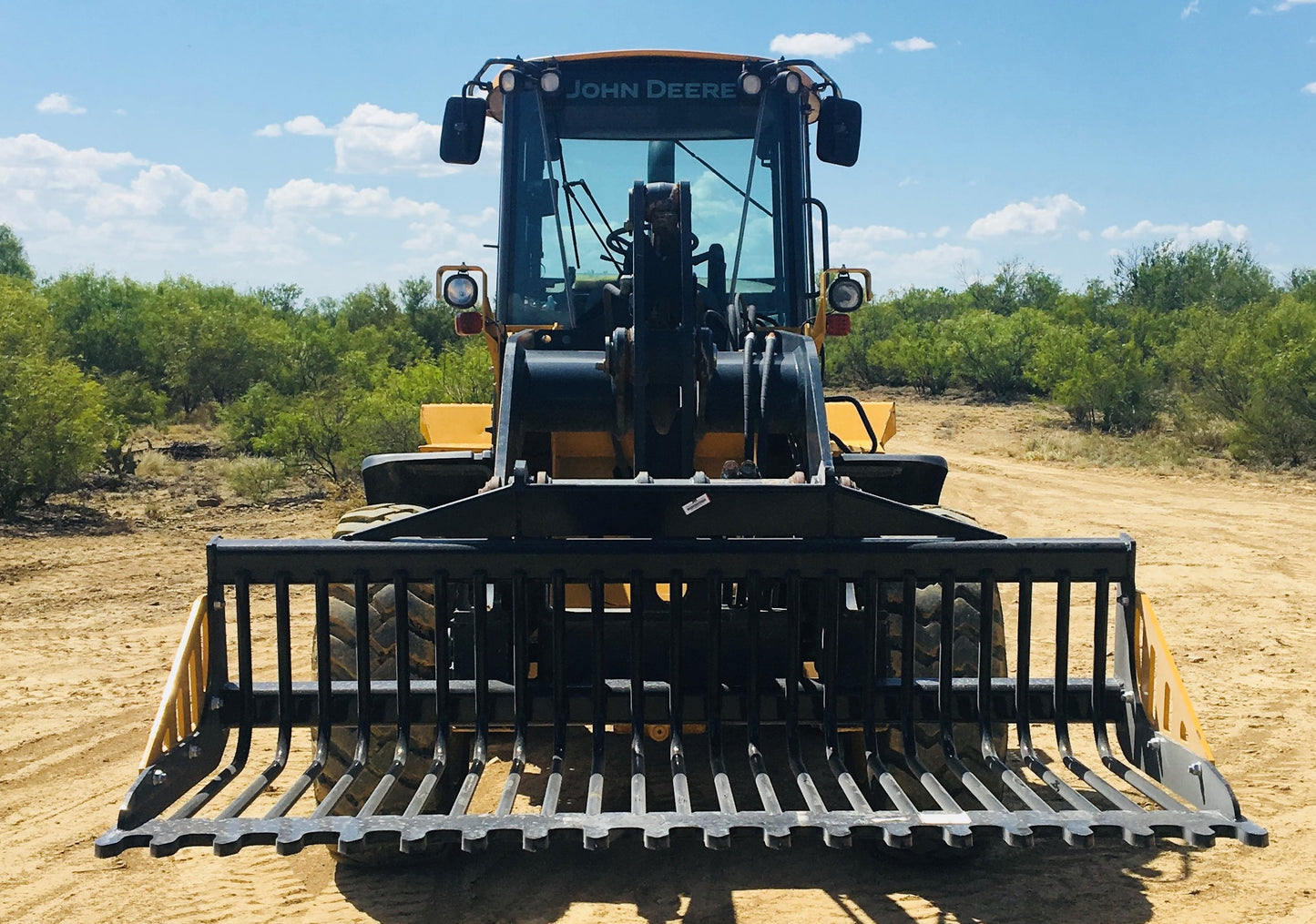 CL Fabrication EZ Rock Bucket | Width 56" To 90" inches | Oil Flow Range 15 To 25 GPM | For Large Skid Steers