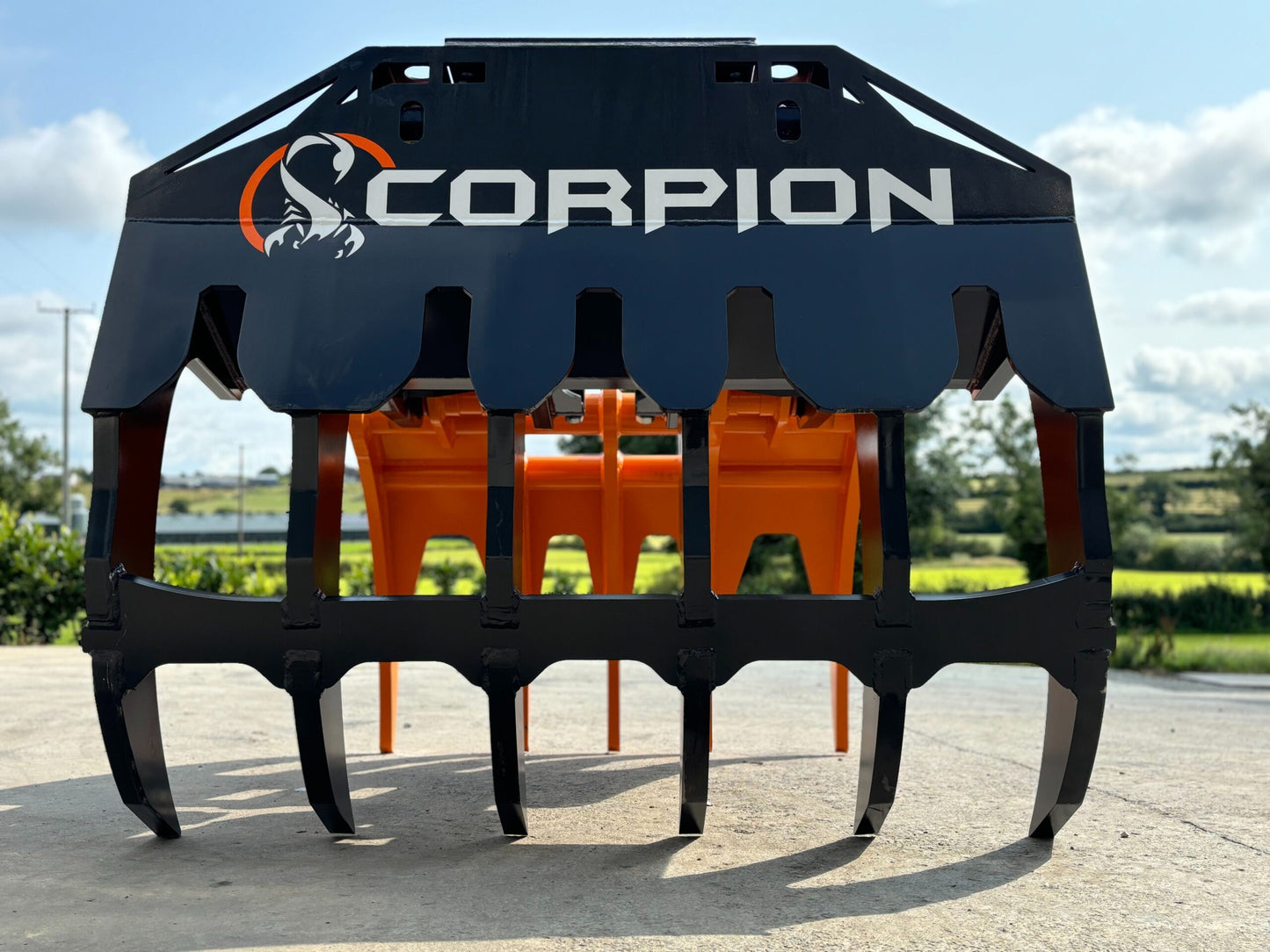 MDE Machinery | Scorpion Grapple | Model S500 To S1900 | Width 26.4" To 75" Inches | Machine Size 1.5 - 55 Tons | For Excavators