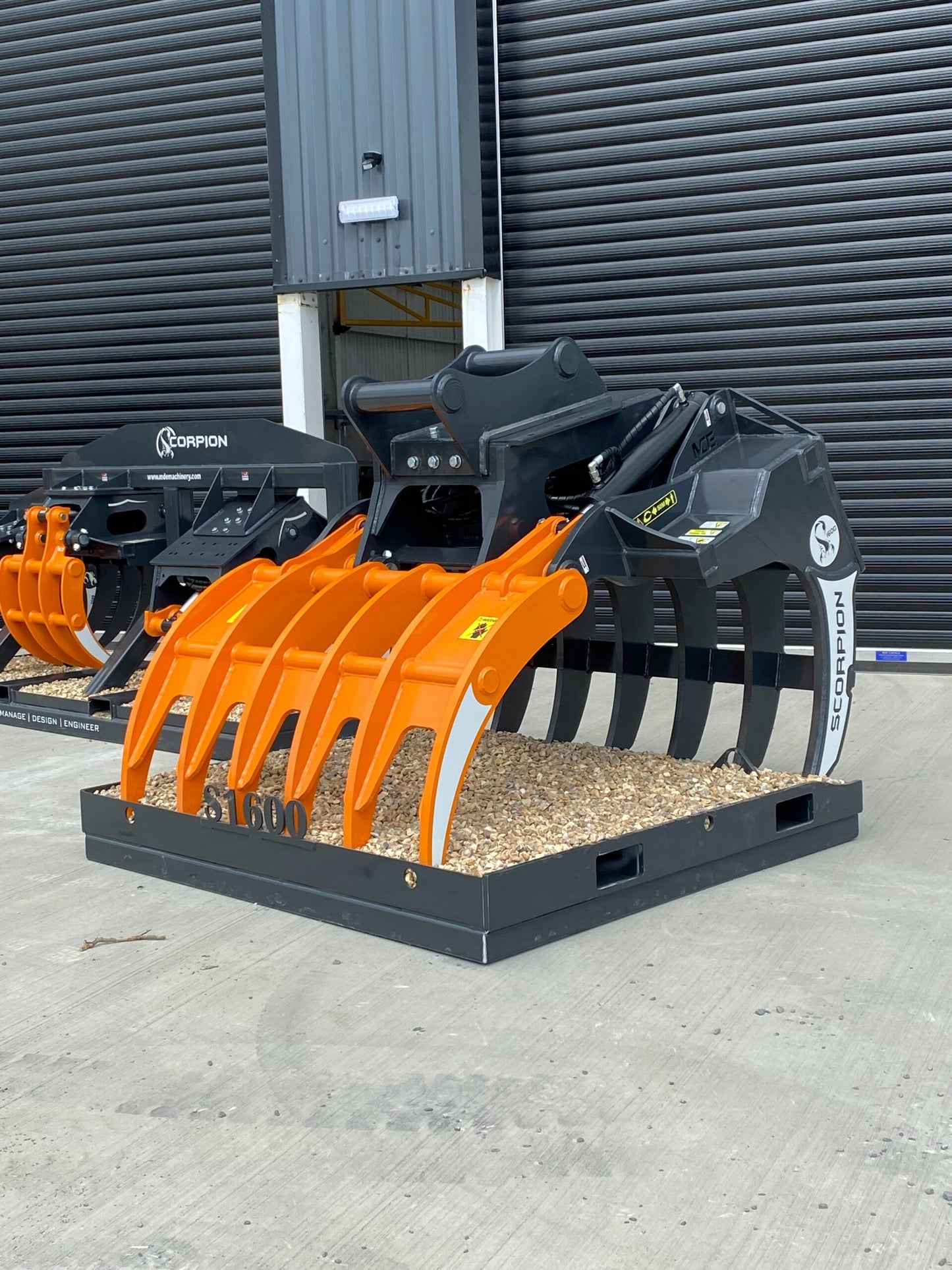 MDE Machinery | Scorpion Grapple | Model S500 To S1900 | Width 26.4" To 75" Inches | Machine Size 1.5 - 55 Tons | For Excavators