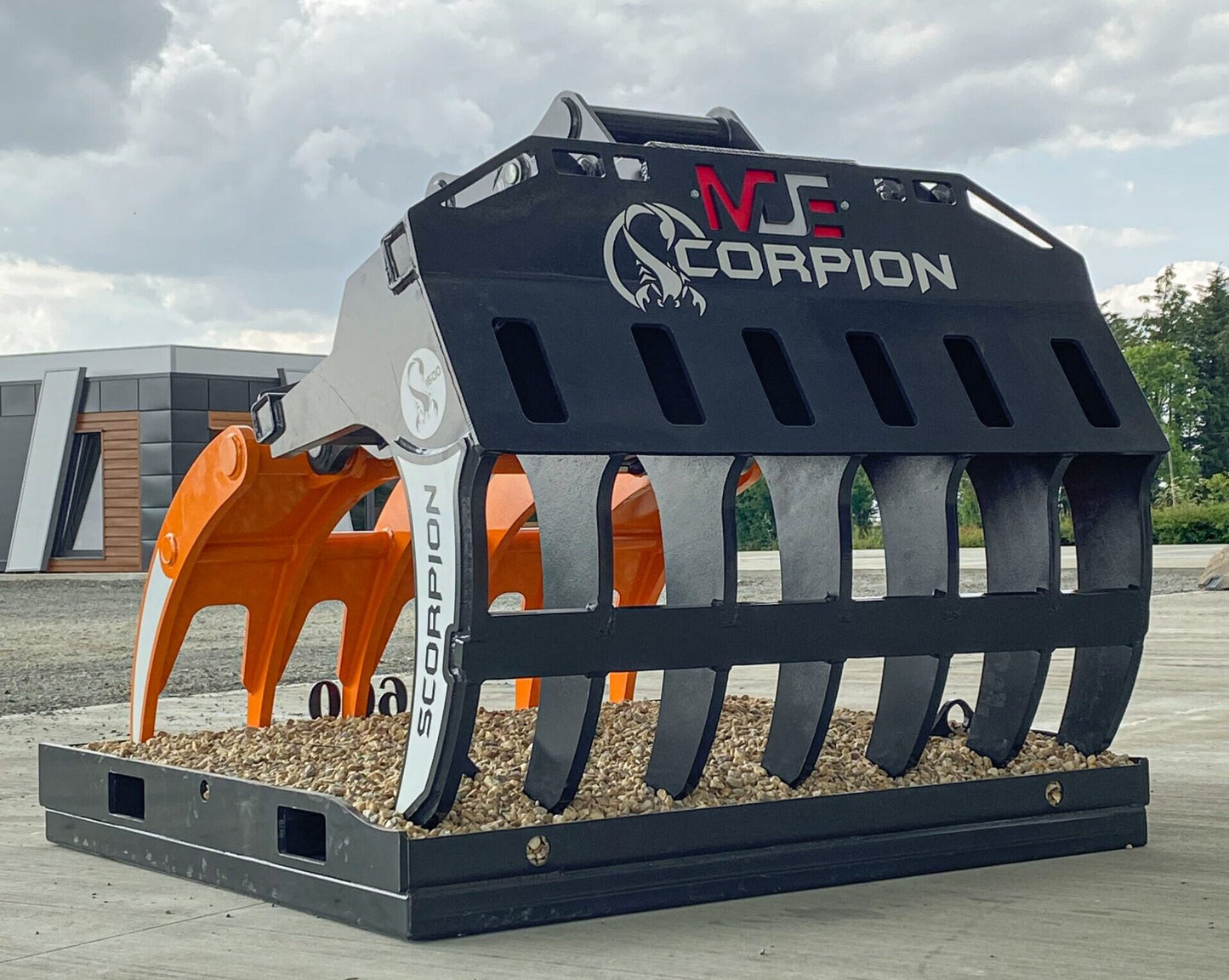 MDE Machinery | Scorpion Grapple | Model S500 To S1900 | Width 26.4" To 75" Inches | Machine Size 1.5 - 55 Tons | For Excavators