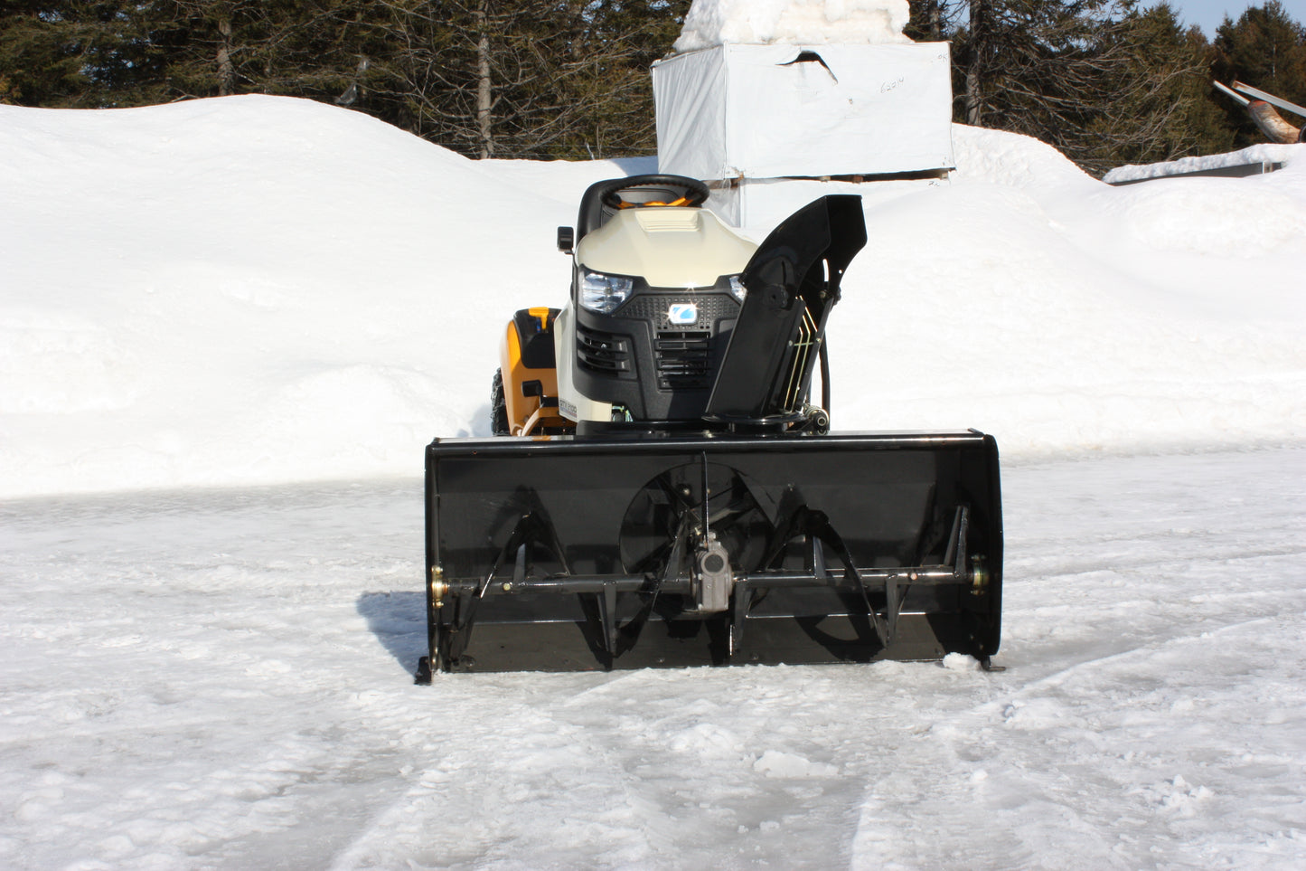 Bercomac Snowblower Berco 44" Northeast | 16 to 28HP | For Tractor & Lawn Mower