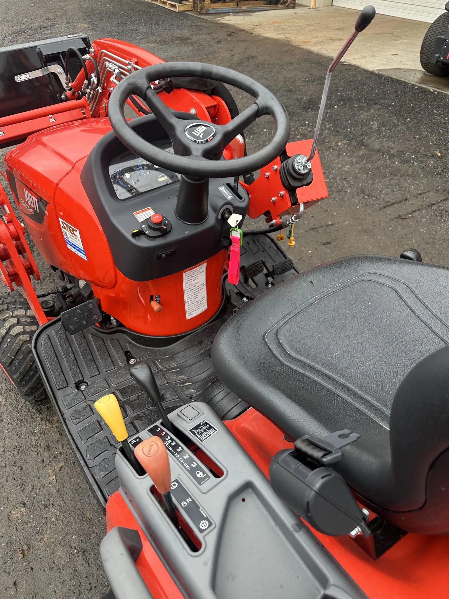 KIOTI | Hydrostatic Compact Tractor with Loader | CS Series | CS2510 | 46.7" Width | 24.5 HP | For Compact Farming & Landscaping
