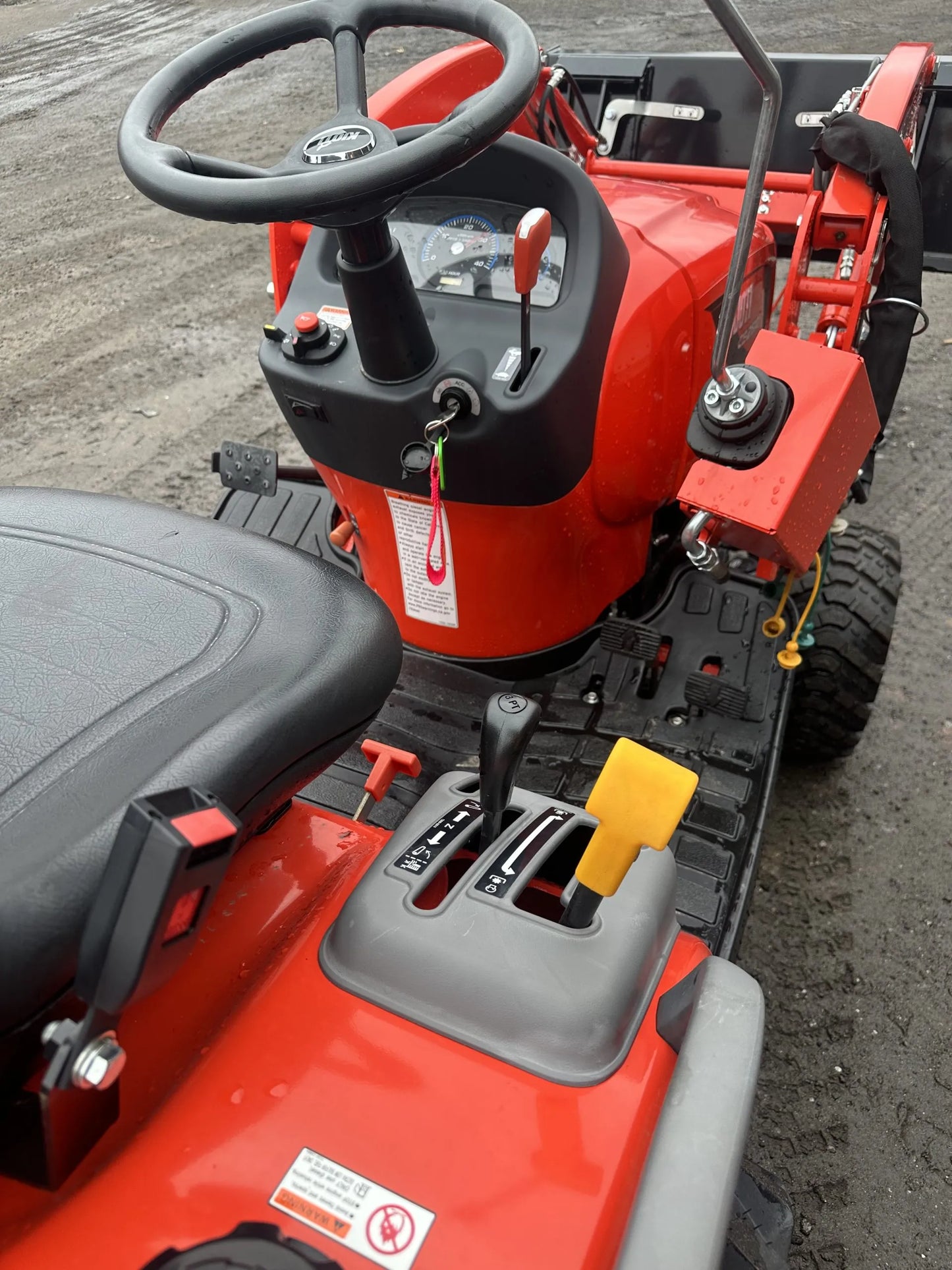 KIOTI | Hydrostatic Compact Tractor with Loader | CS Series | CS2510 | 46.7" Width | 24.5 HP | For Compact Farming & Landscaping