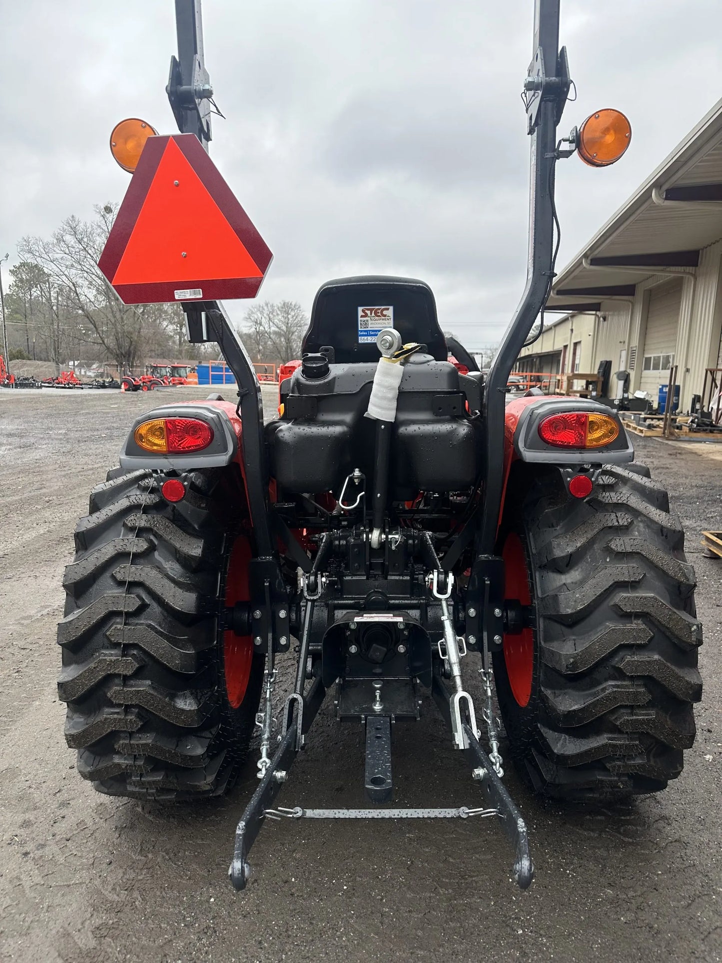 KIOTI | Hydrostatic Tractor with Loader | CK4020 | 54.5" Width | 39.6 HP | For Compact Agricultural and Landscaping Tasks