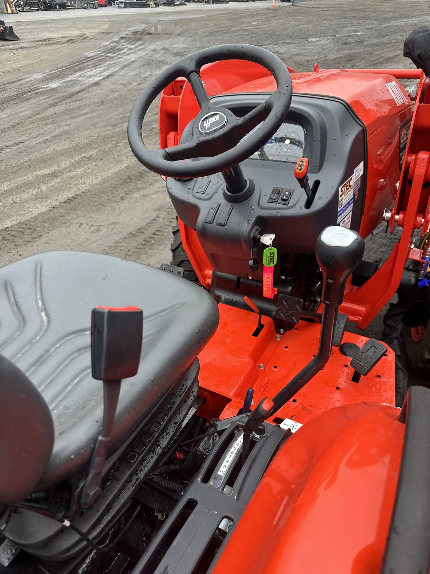 KIOTI | Hydrostatic Tractor with Loader | CK4020 | 54.5" Width | 39.6 HP | For Compact Agricultural and Landscaping Tasks