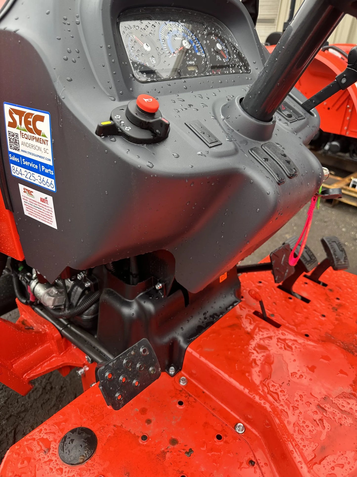 KIOTI| Hydrostatic Tractor with Loader | CK2620 | 54.5" Width | 24.5 HP | For Compact Agricultural and Landscaping Tasks