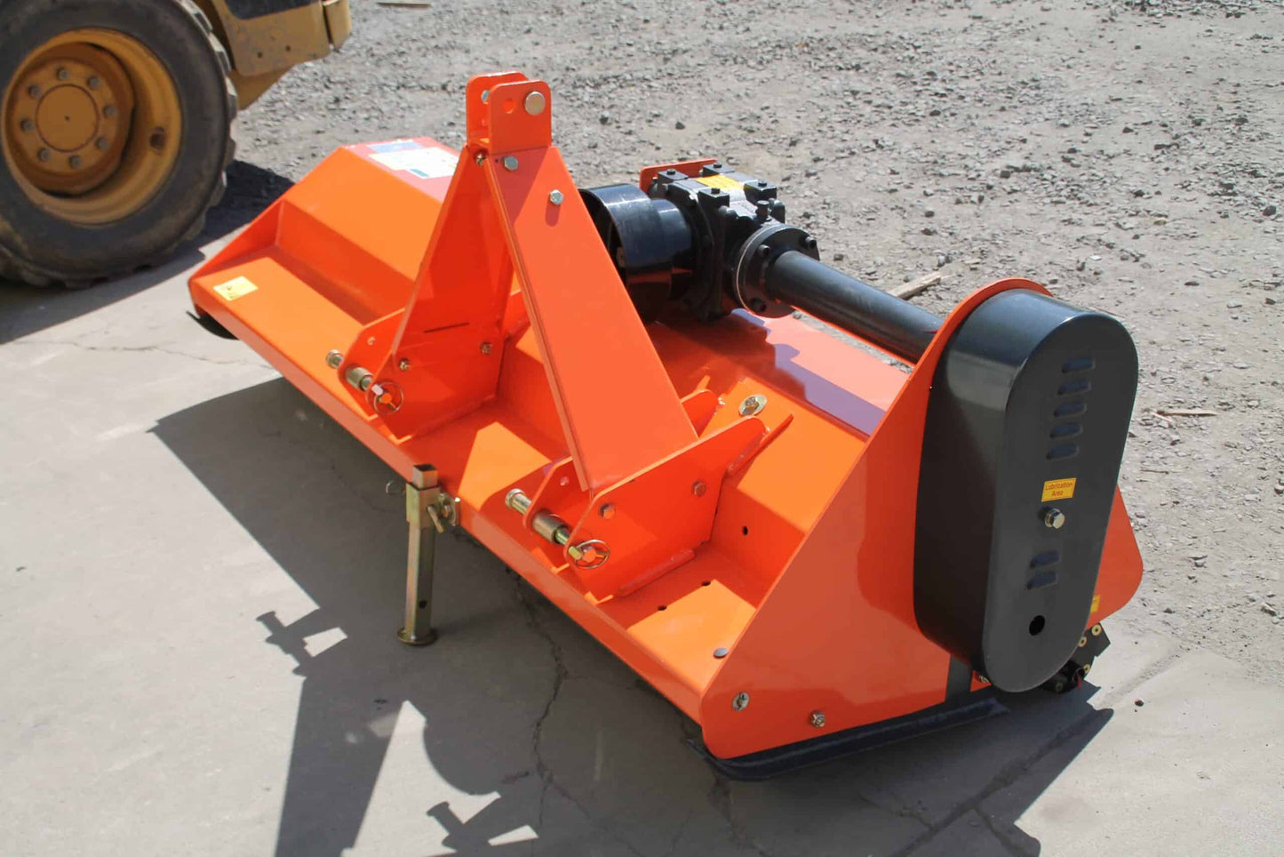 Farmer Helper | Heavy Duty Flail Mower | Model EFGC Series | Width 41" To 77" | Horsepower 20 To 65 HP | For Tractors