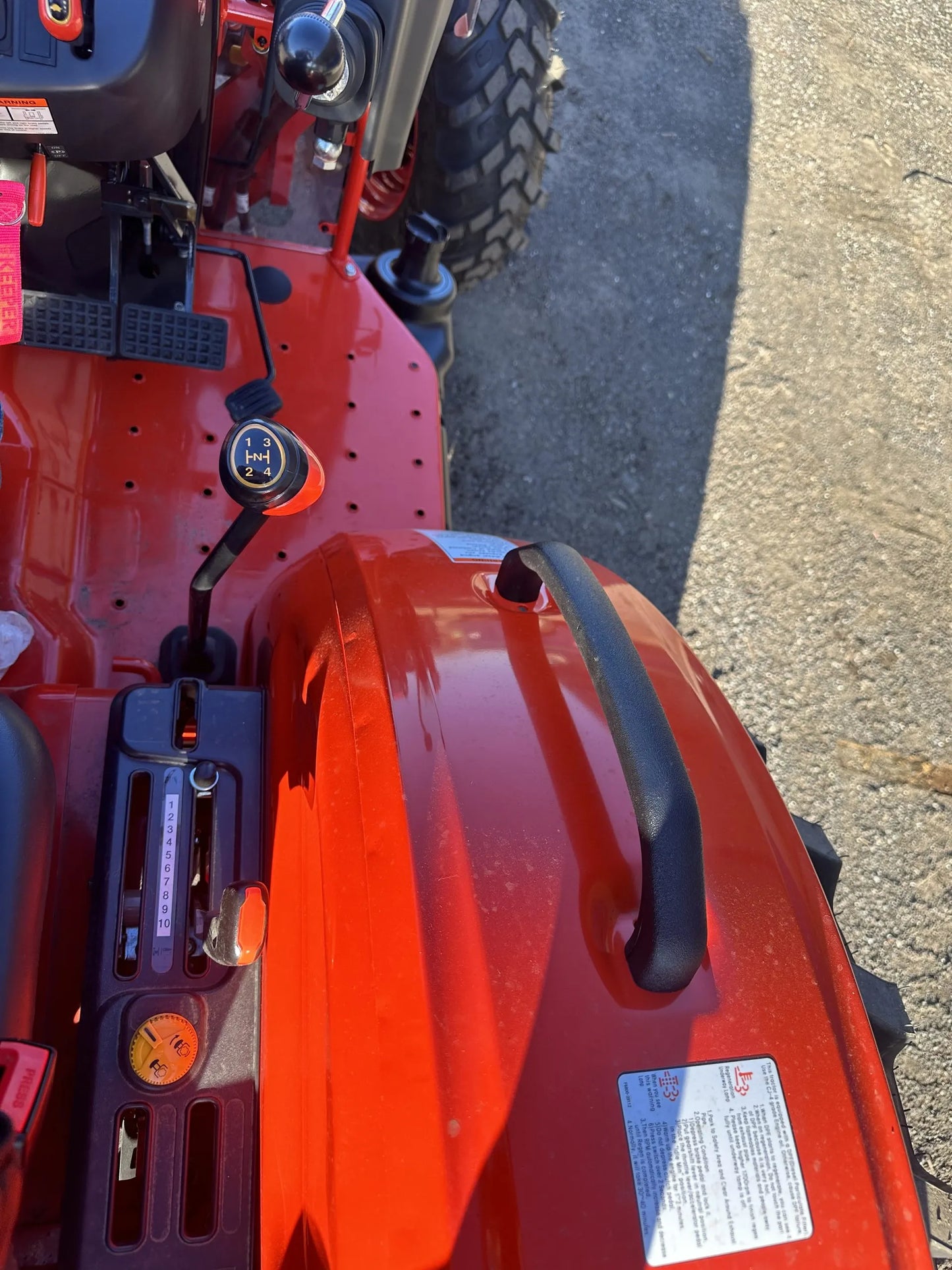 KIOTI | Manual Tractor with Loader | DK5020 | 62.8" Width | 50.3 HP | For Agricultural and Landscaping Tasks