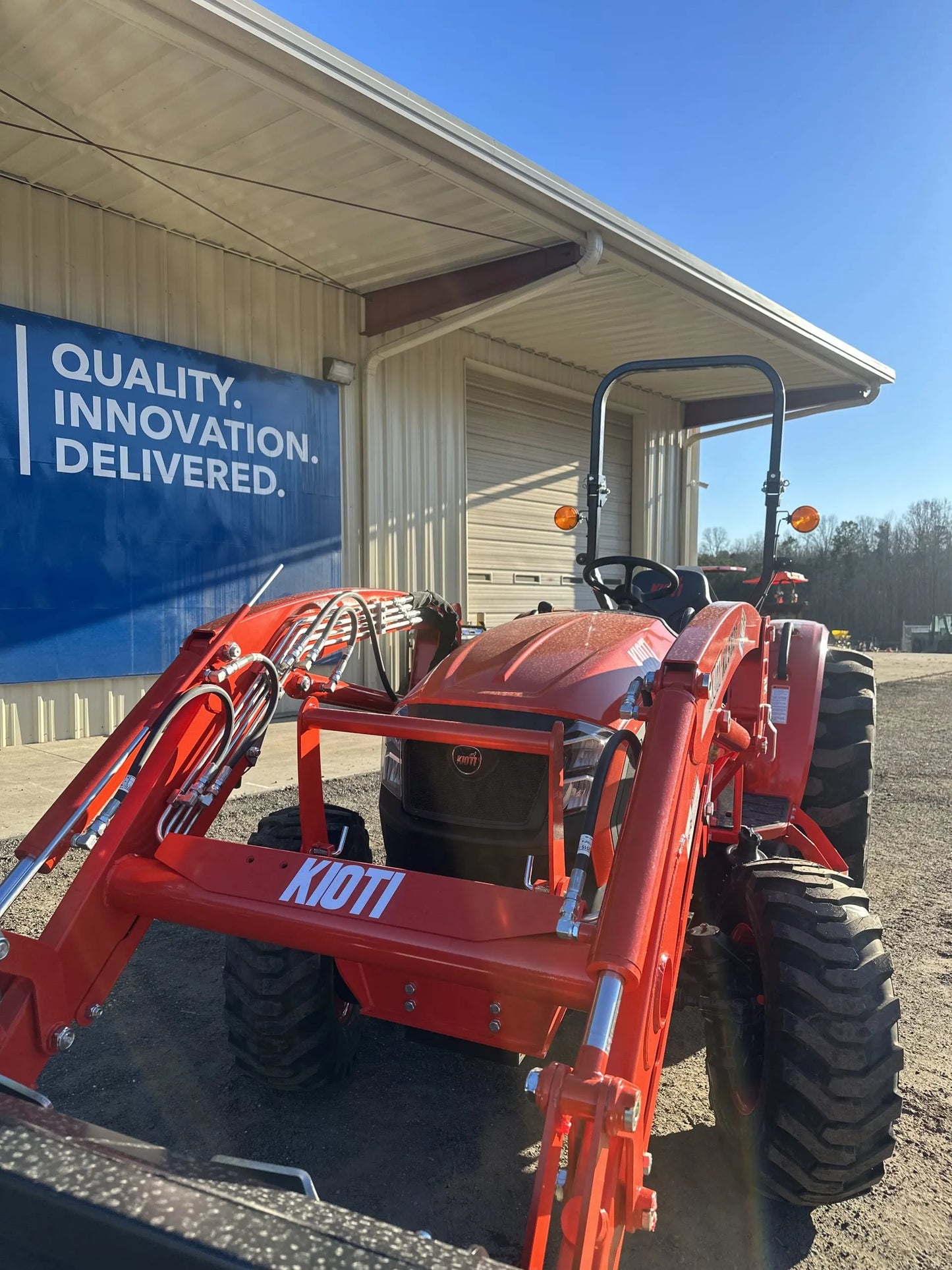 KIOTI | Hydrostatic Tractor with Loader | DK5320SE | 62.8" Width | 50.3 HP | For Agricultural and Landscaping Tasks