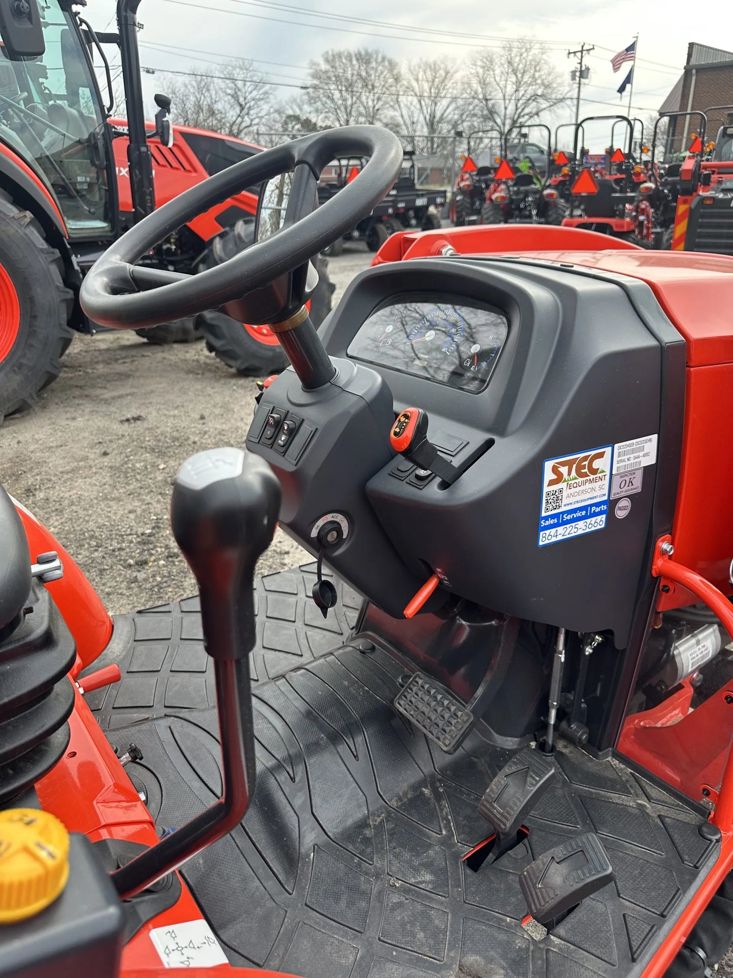 KIOTI | Hydrostatic Tractor with Loader | CK3520SE | 54.5" Width | 34.9 HP | for Agricultural and Landscaping Tasks