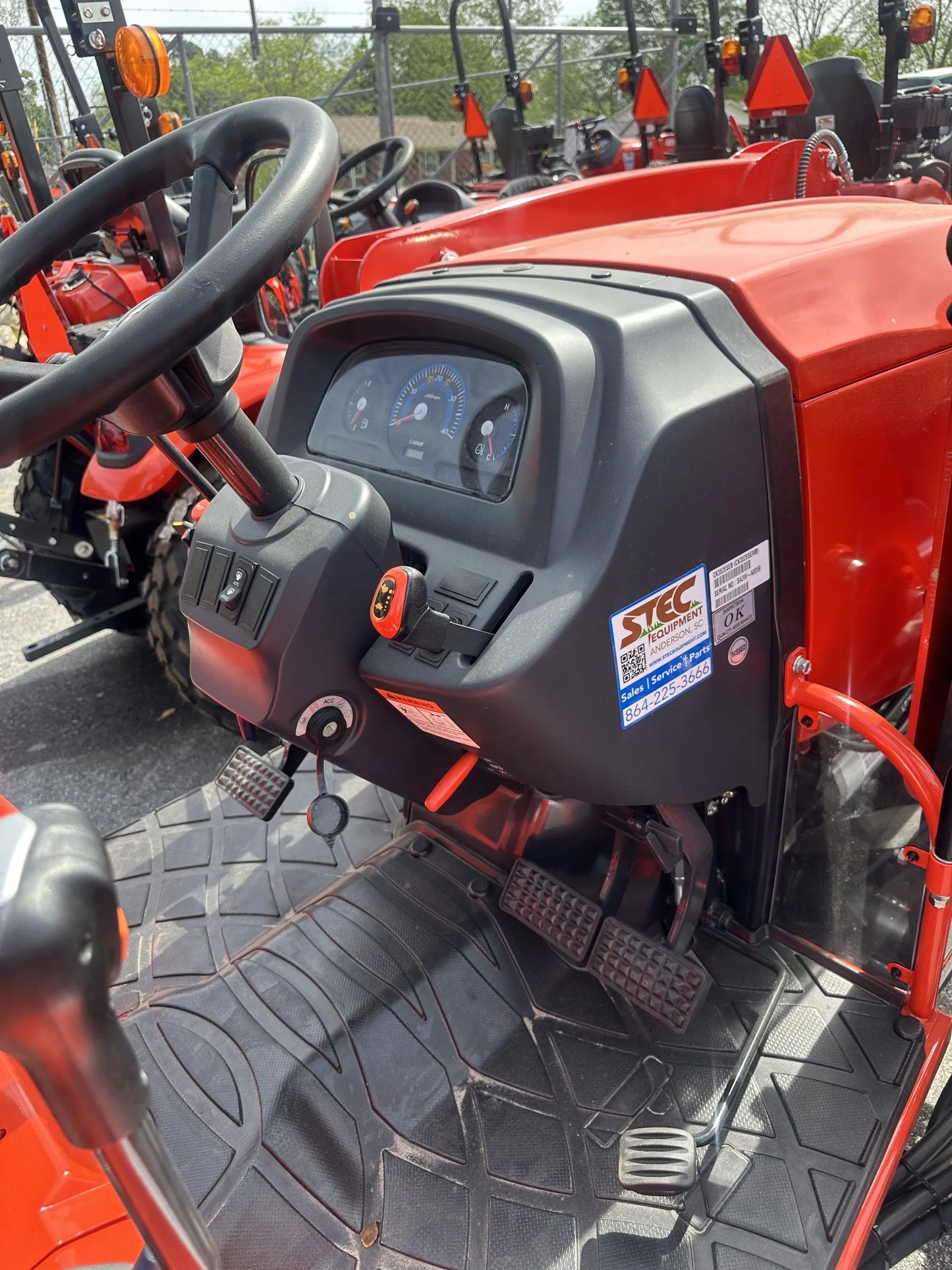 KIOTI | Manual Tractor with Loader | CK3520SE | 54.5" Width | 34.9 HP | For Agricultural and Landscaping Tasks