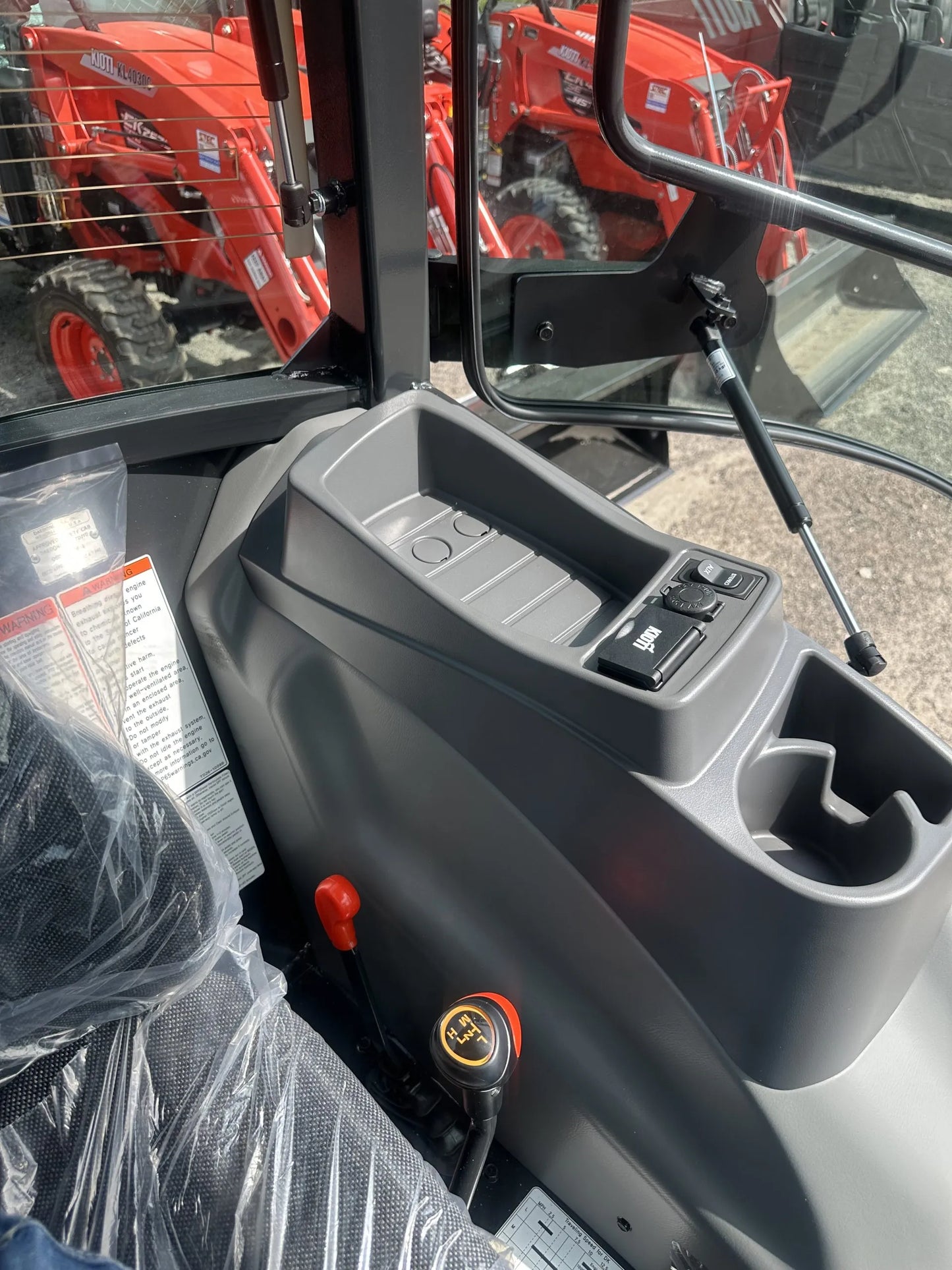 KIOTI | Hydrostatic Cab Tractor | DK5320SE | 62.8" Width | 50.3 HP | For Agricultural and Landscaping Tasks