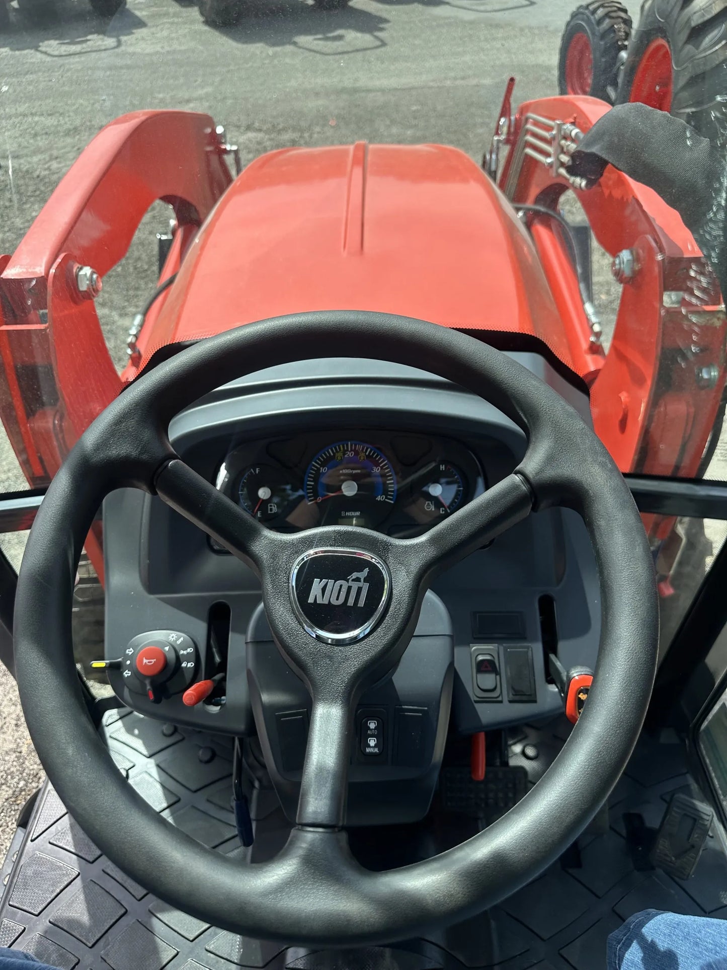 KIOTI | Hydrostatic Cab Tractor with Loader | CK2620SE | 54.5" Width | 24.5 HP | For Agricultural and Landscaping Tasks