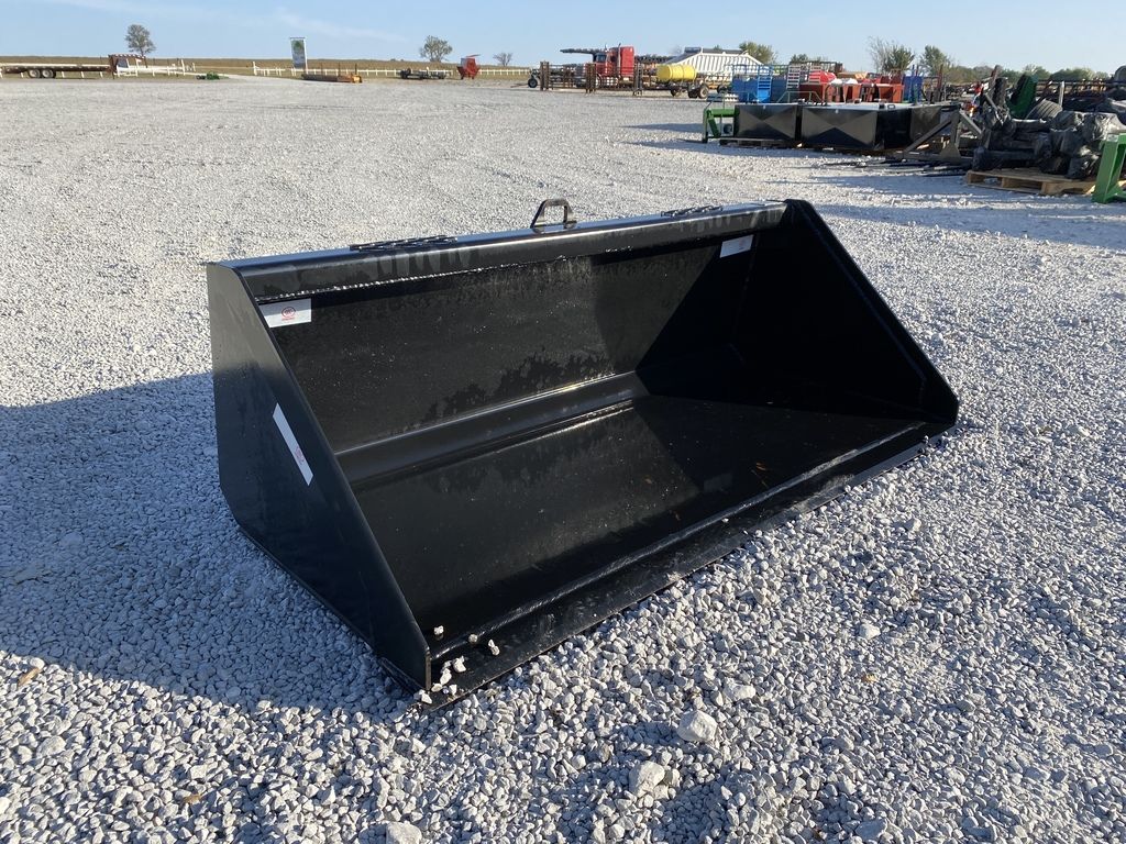 Industrias America Bucket | Width 66" | Height 21.5" | Hydraulic Flow Range 15 To 25 GPM | For Skid Steers