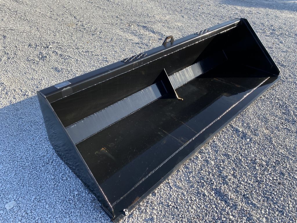 Industrias America Bucket | Width 96" | Height 21.5" | Hydraulic Flow Range 15 To 25 GPM | For Skid Steers