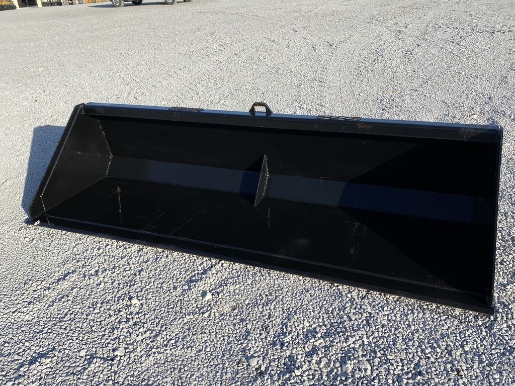 Industrias America Bucket | Width 96" | Height 21.5" | Hydraulic Flow Range 15 To 25 GPM | For Skid Steers