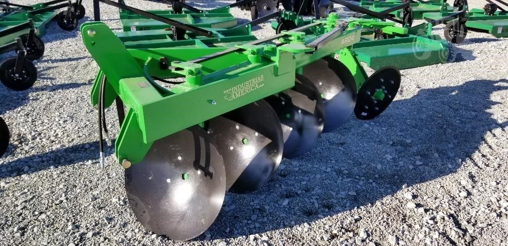 Industrias America Disc Plow | Model AR-04 | Disc Size 28" | Horsepower 15 To 20 HP | For Tractors