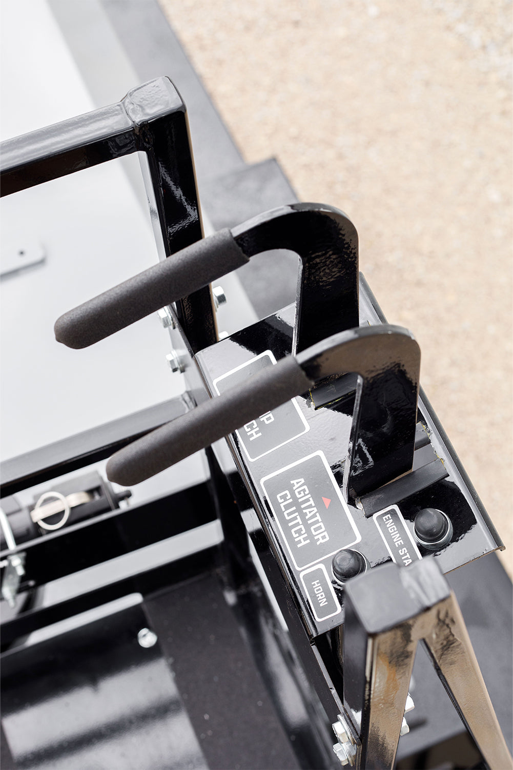 Kincaid Hydroseeder | 900 V3 Series | Tank Capacity 900 Gallon | Engine Horsepower 25-30 HP | Discharge Distance 90' Ft