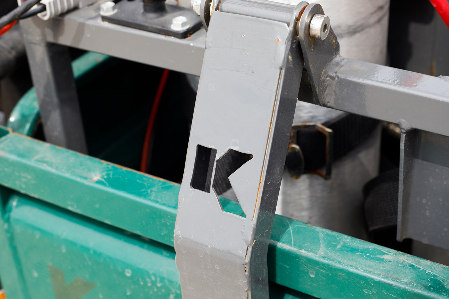 Kincaid Kobra Spray System | Modular 1–14 Boom System | GPS Plot Control | For UTVs