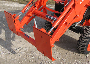 Worksaver | Kubota Loader to Skid Steer Adapter Bracket | Model 831725 To 835160 | Lift Capacity Up to 3,525 lbs | Horsepower 20 To 40 Hp | For Tractors