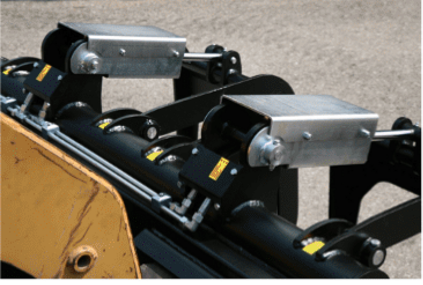 Mazio Industrial Grapple | Width 1250 to 2000 mm | Weight 280 to 380 kg | For Skid Steer Loaders