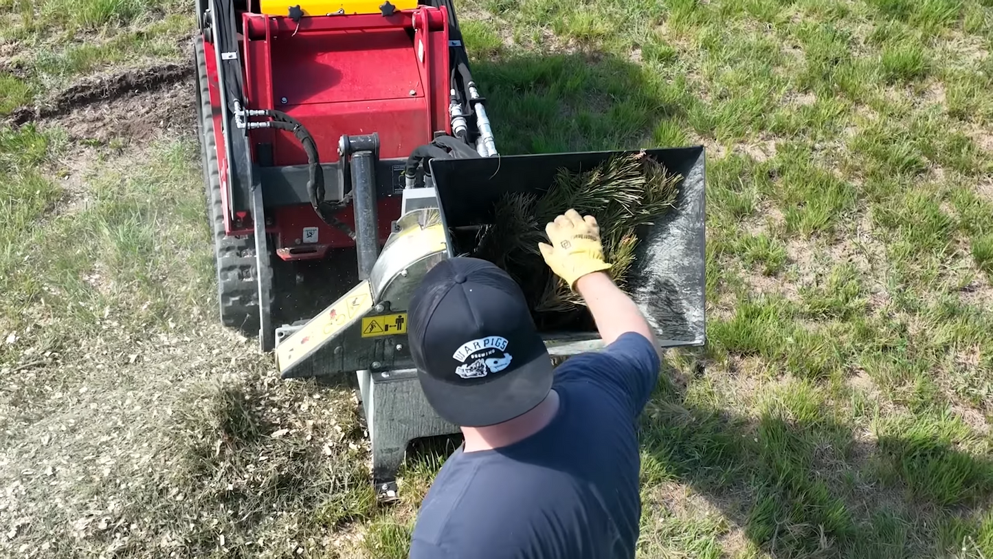 Erskine Mini Brush Chipper | Chipper Capacity 4.5" inches | Recommended Hydraulics 11-15 GPM | For Mini Skid Steer