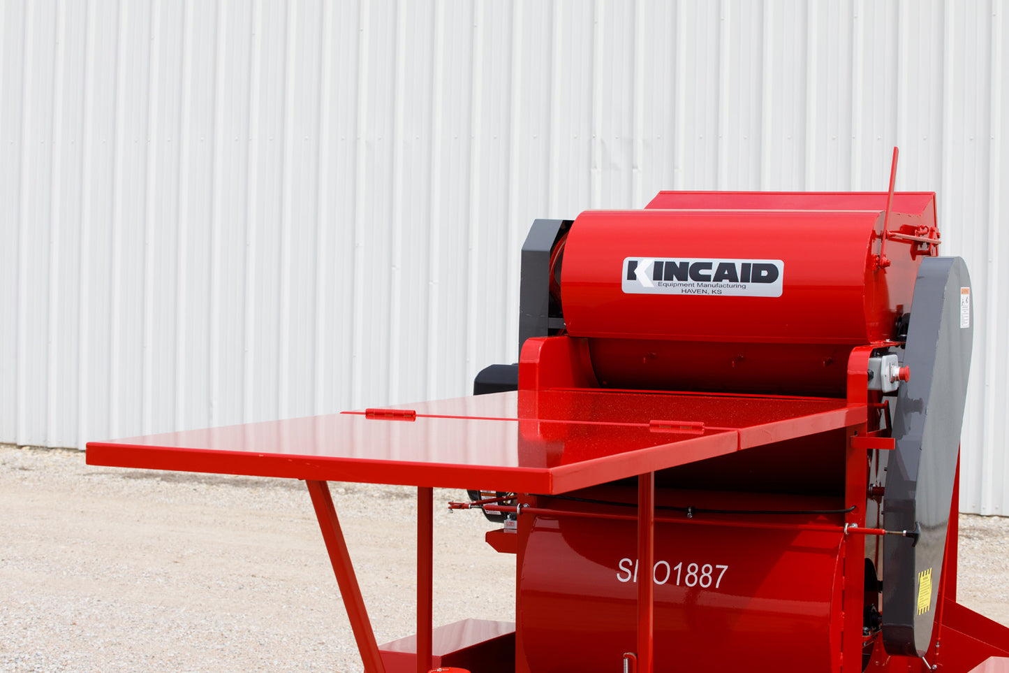 Kincaid Peanut Thresher | Spike-Tooth Cylinder | Heavy-Gauge Metal Build | 13" Inches Towable Wheels