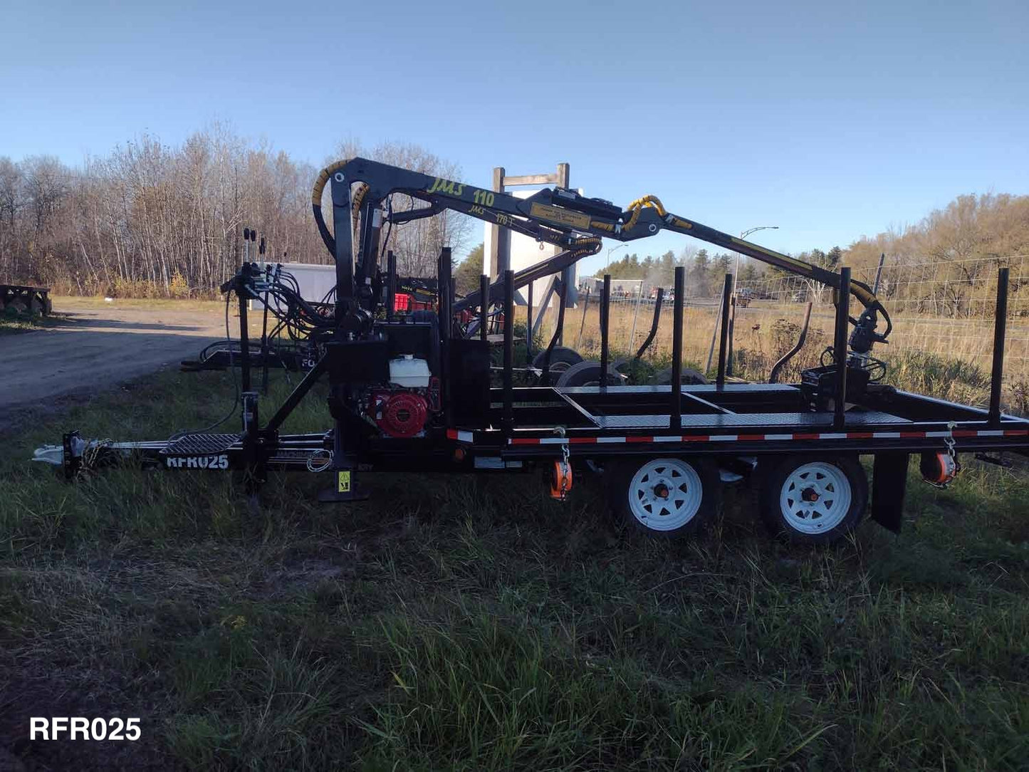 Machinerie AM Inc | "RFR" Series Road & Forestry Trailer | with coupler 2 5/16"/Goose Neck | GVWR 7700 lbs To 30000 lbs