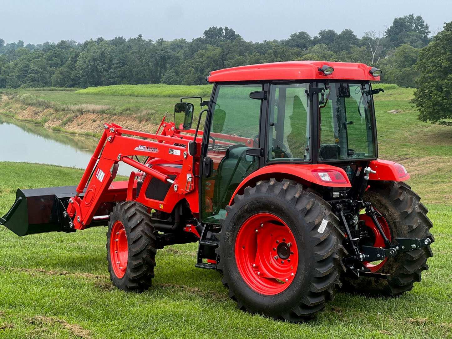 KIOTI Premium Cab Tractor | Model RX7320 PCC | Width 77.2 in (1,960 mm) | 3‑point Cat 2 + rear PTO 540 | Horsepower 73 HP | For Tractor | For turf management, parks, municipalities, estates, sports field