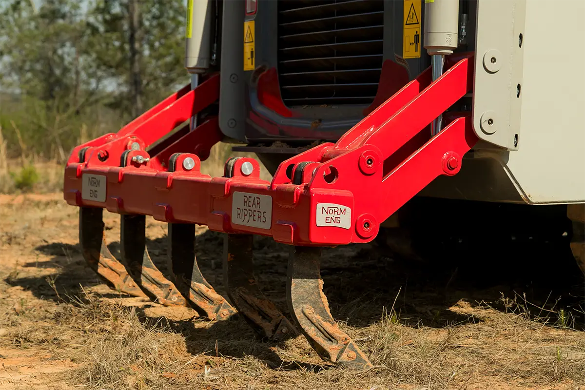 Solesbee’s | Hydraulic Rear Ripper | Models SSGR Series | Width 39" To 71" Inches | Hydraulic Flow 15 To 25 GPM | For Skid Steer
