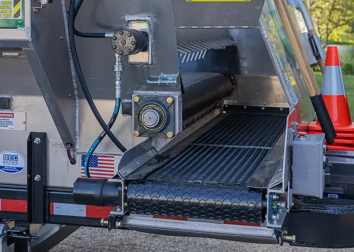 Mulch Mule | MM2BG Base Model | Billy Goat Leaf Vac & Wireless Remote | 24’4” Length | 15 Cu. Yd. Capacity | 8’ Width | For Bulk Material Delivery & Leaf Cleanup