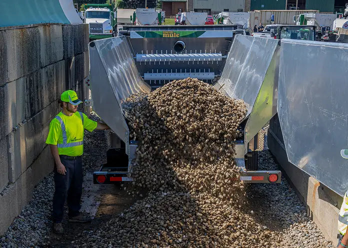 Mulch Mule | MM2BG Base Model | Billy Goat Leaf Vac & Wireless Remote | 24’4” Length | 15 Cu. Yd. Capacity | 8’ Width | For Bulk Material Delivery & Leaf Cleanup