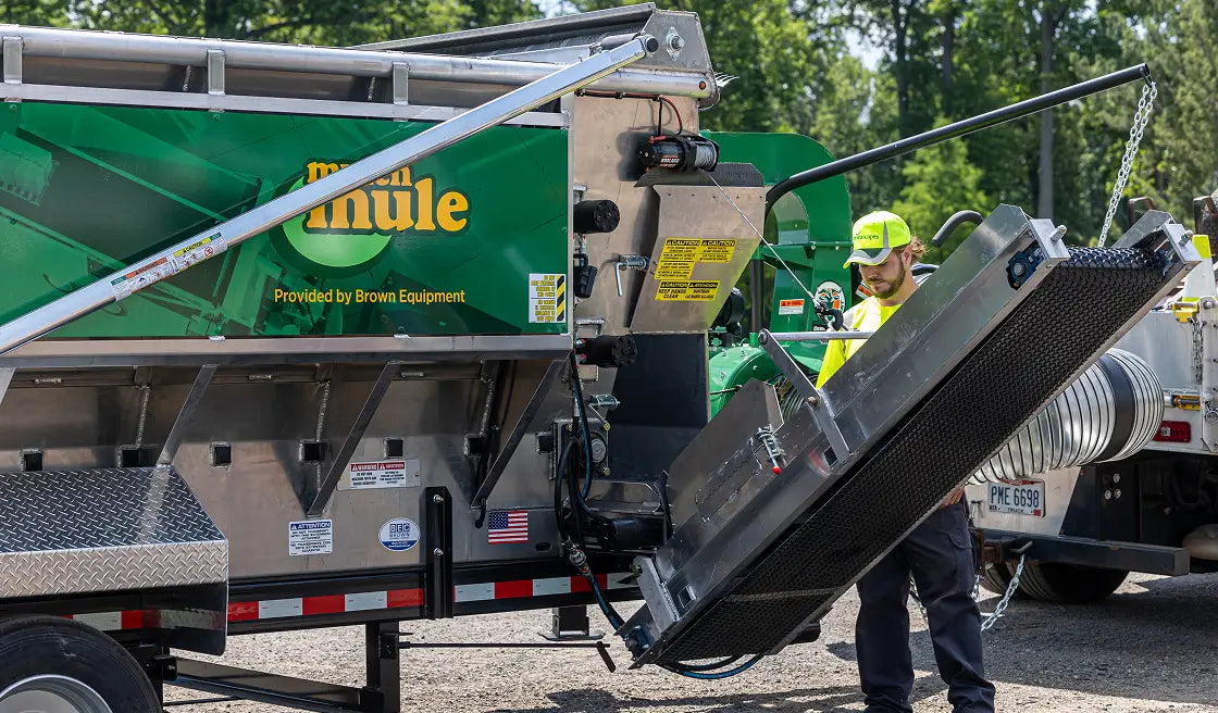 Mulch Mule | MM2BG Base Model | Billy Goat Leaf Vac & Wireless Remote | 24’4” Length | 15 Cu. Yd. Capacity | 8’ Width | For Bulk Material Delivery & Leaf Cleanup