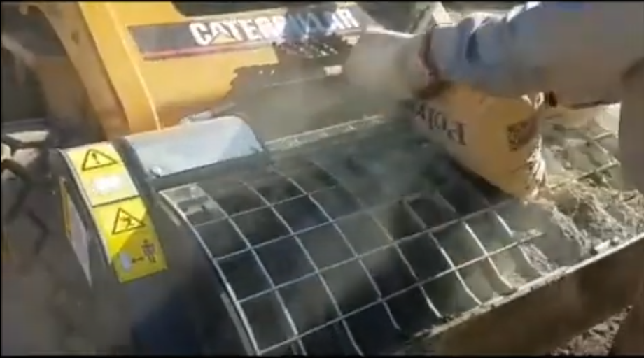 EI Attachments Cement Mixing Bucket | Model 08BM01100 | 1.44 Yards | For Wheel Loader