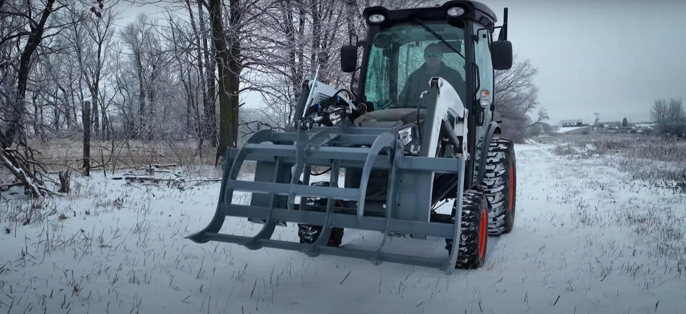 Dirt Dog AGGR Grapple Series | Overall Width 60" & 72" inches | Horsepower 40+ HP | For Tractors