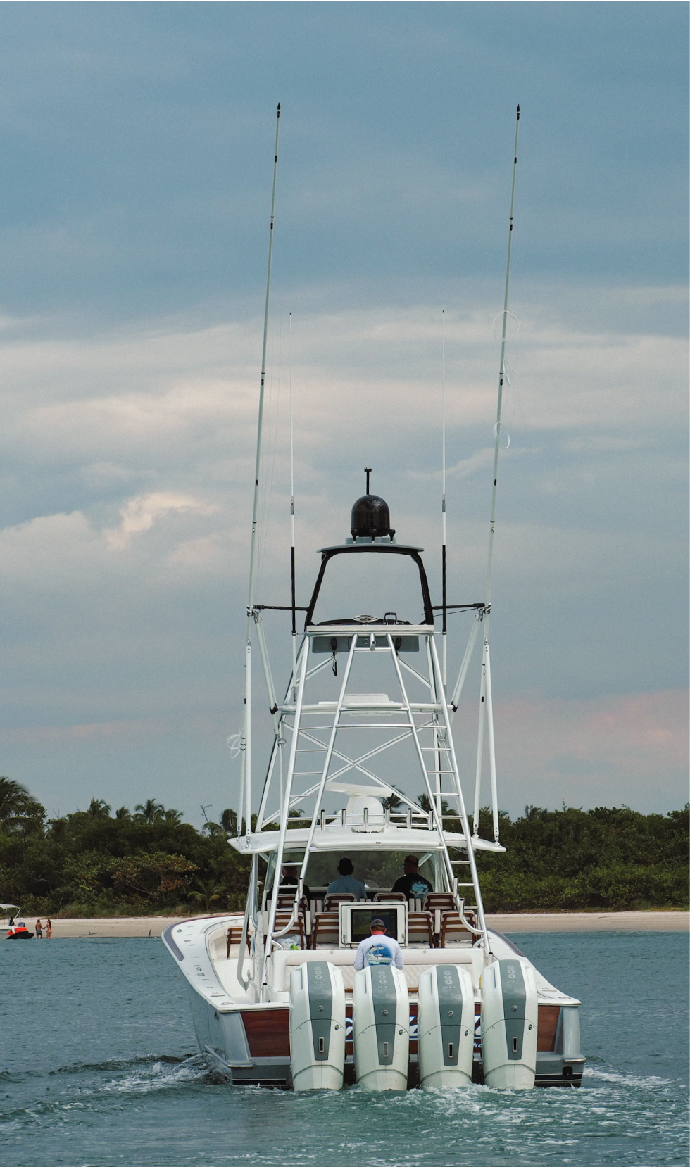 Gemlux | Gulf Stream 60 Outrigger System | Length Up to 37' | Tower-Mount 2" Pipe | Up to 4 Halyard Loops | For Center Consoles & Sportfishing Yachts